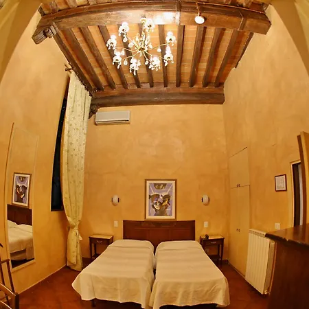 فندق Italia