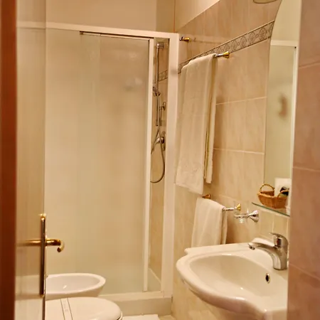 意大利科尔托纳酒店 酒店 哥尔顿