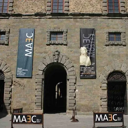 イタリア 3*