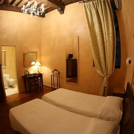 Italia Hotel 3*